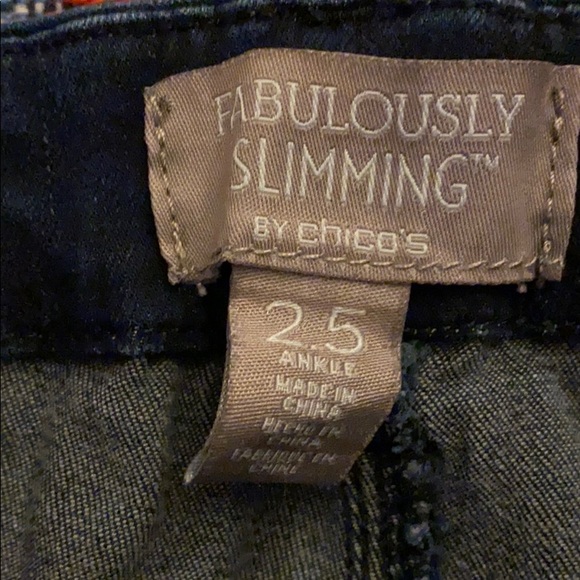 Jeans - Picture 2 of 3